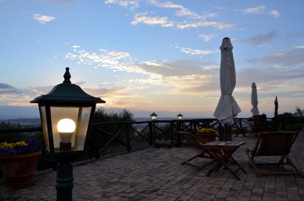 Piccolo Relais Galletto Di Marzo Spa E Relax Solo Per Due Paciano Exteriör bild