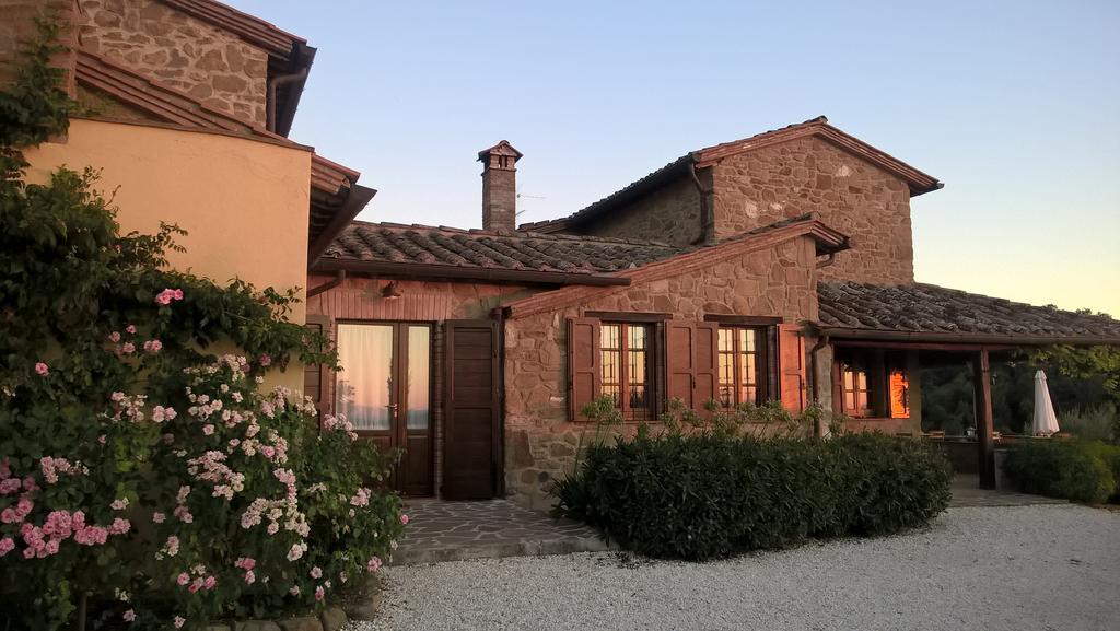 Piccolo Relais Galletto Di Marzo Spa E Relax Solo Per Due Paciano Exteriör bild
