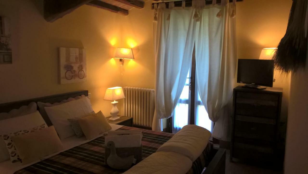 Piccolo Relais Galletto Di Marzo Spa E Relax Solo Per Due Paciano Exteriör bild